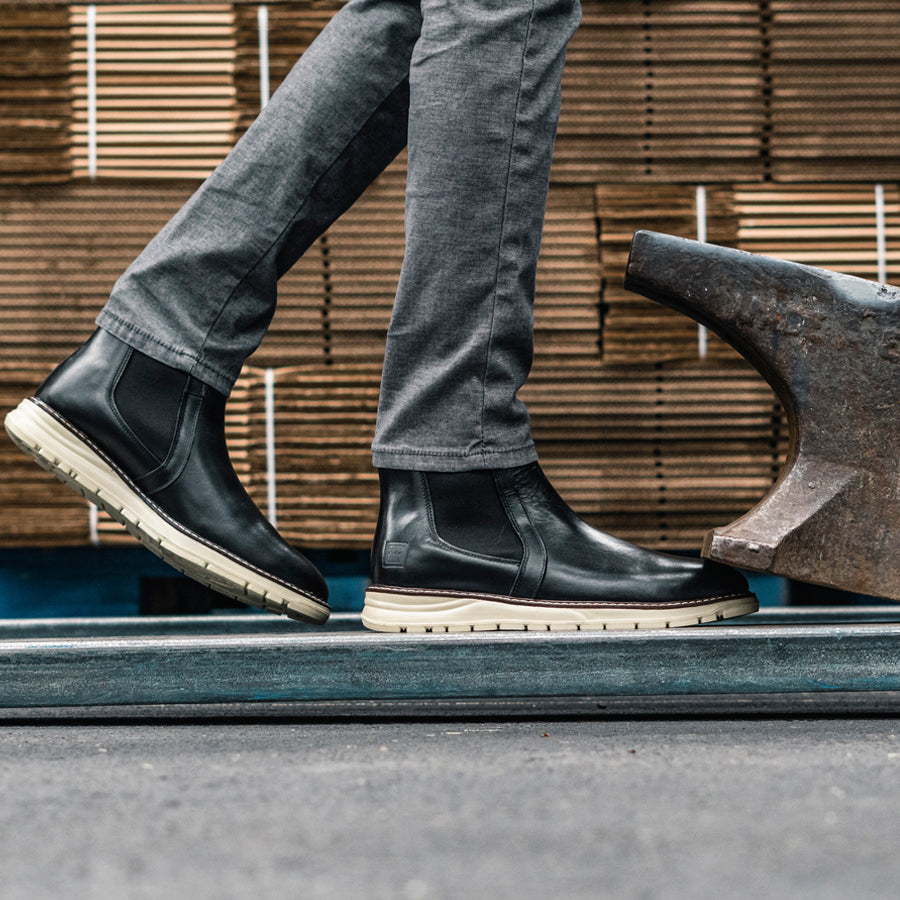 STEEL TOE CHELSEA BOOT BECKS BLACK LIFESTYLE