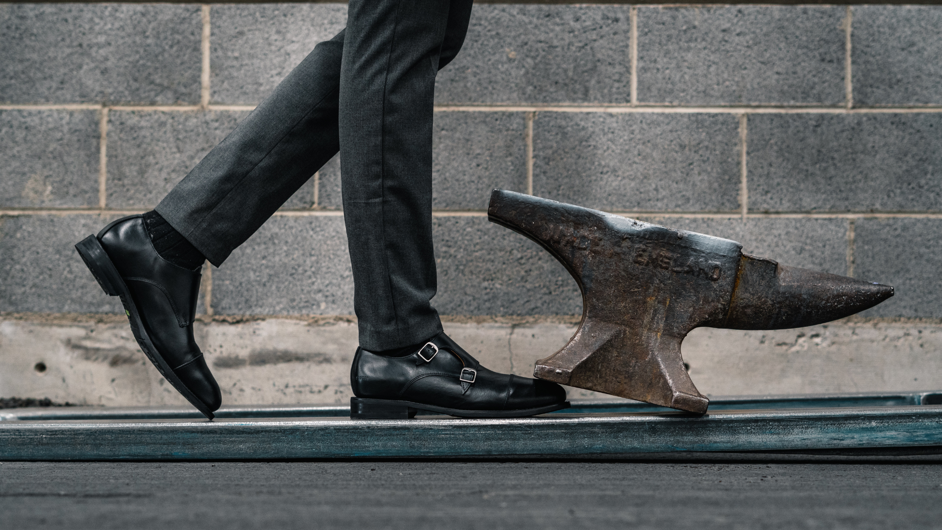Steel Toe Shoes: Debunking Common Myths and Misconceptions