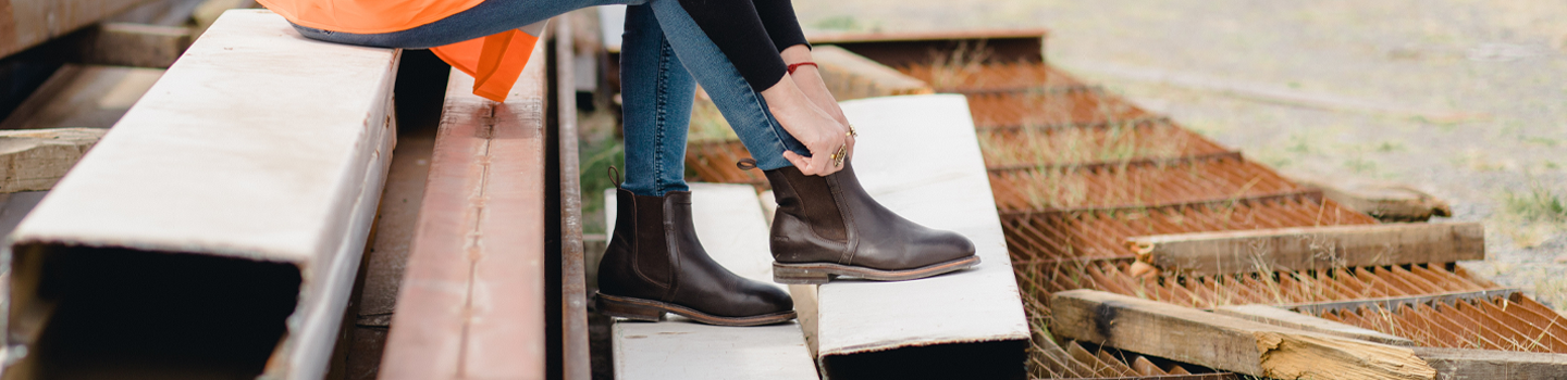 Women Chelsea Boots