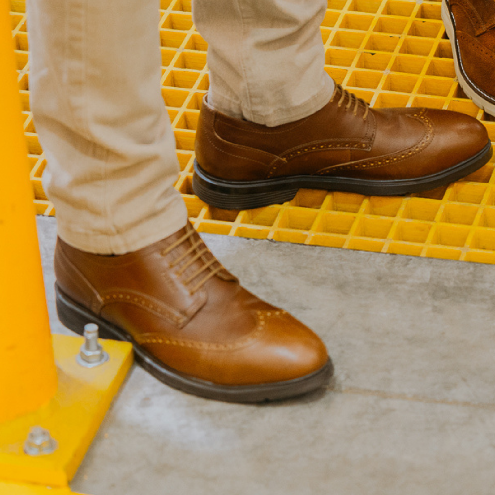 EXECUTIVE STEEL TOE SHOE CAPTAIN AMBER | Proxon Premium  display picture 2