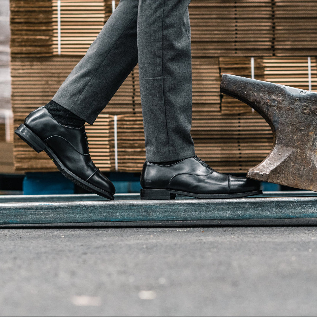 ceo-black-Steel_toe_show_1200x